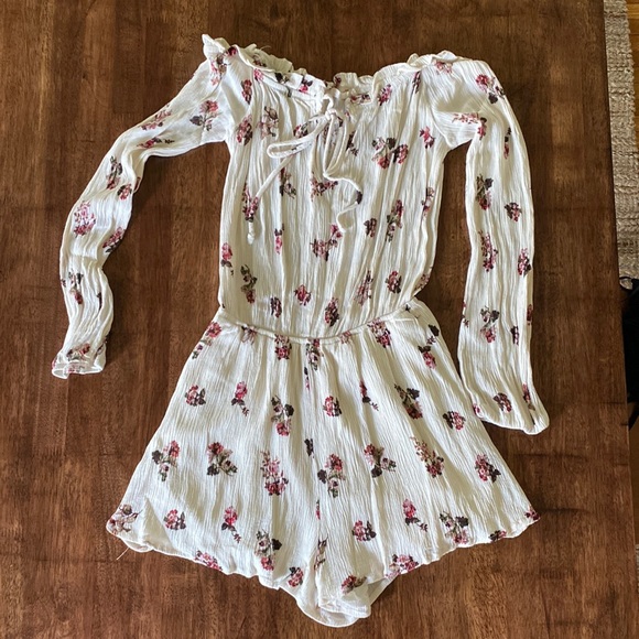Altar’d State Floral Romper | size S - Picture 2 of 4